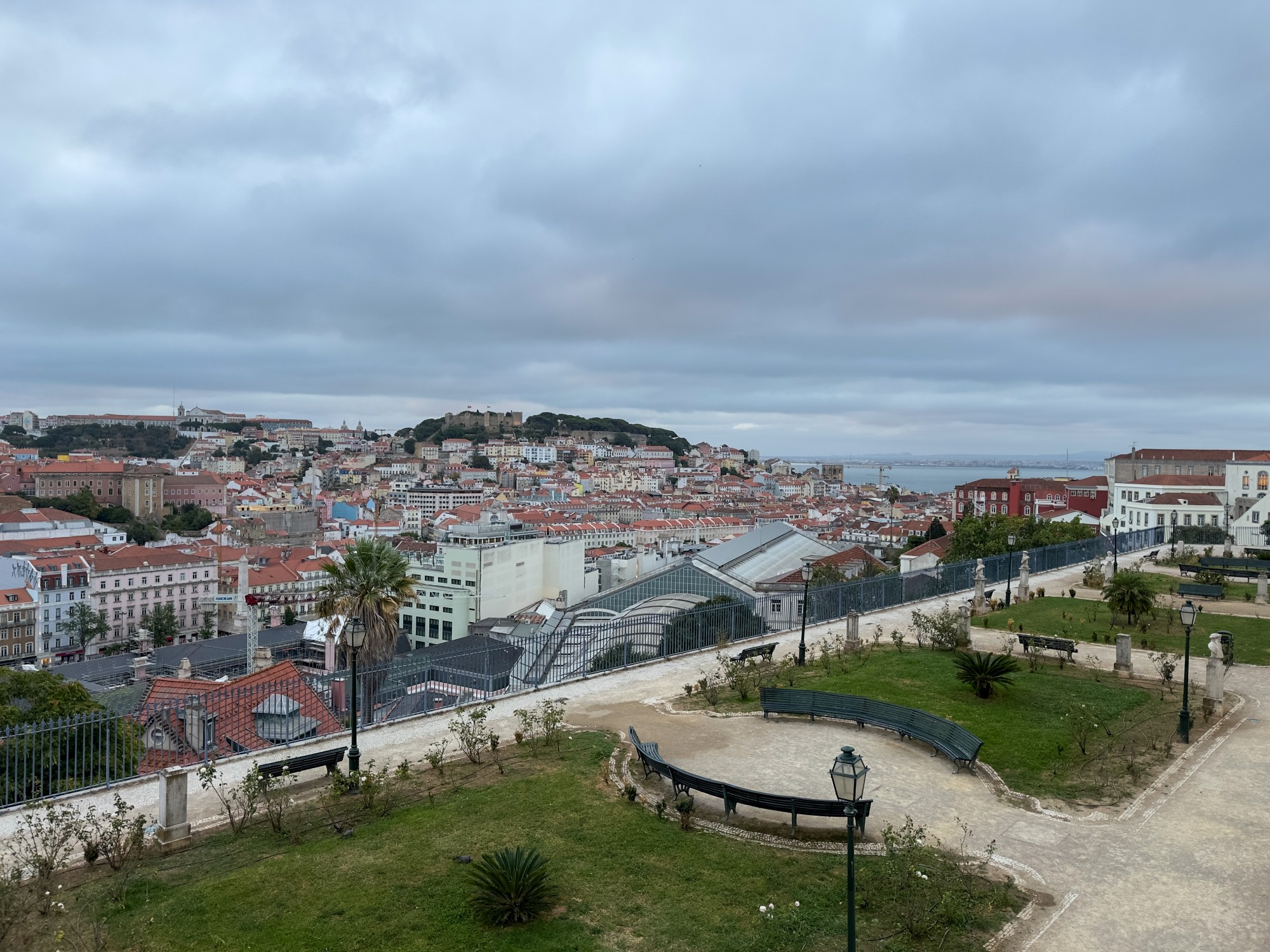 Miradouro de São Pedro de Alcântara, Lisbon